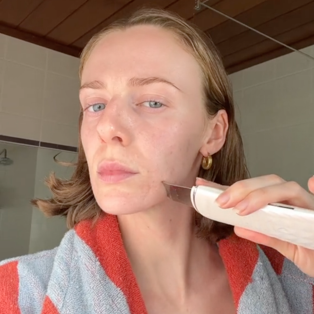Ultrasonic Skin Scrubber